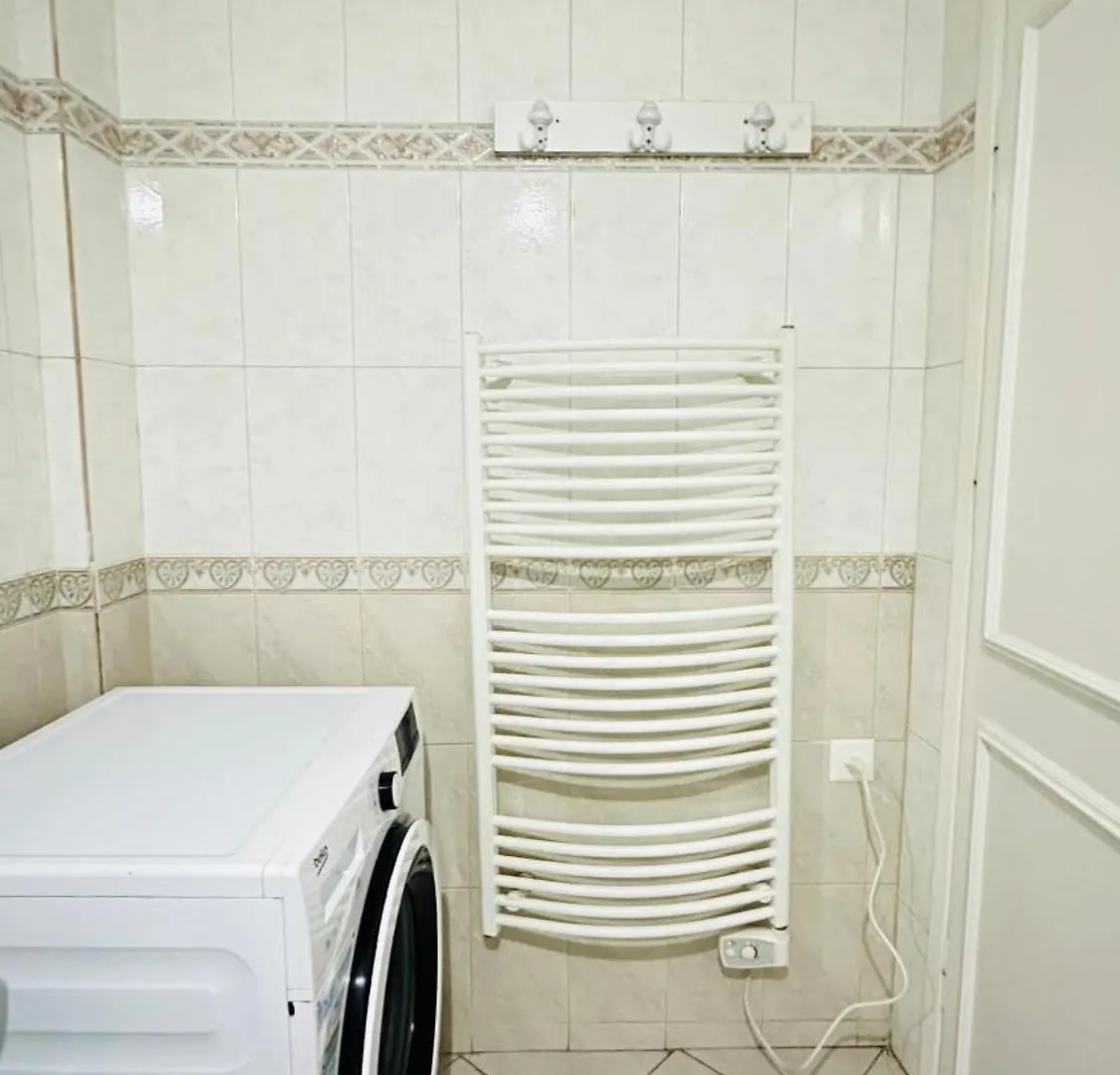 Daire Duplex Apartment-Balcony-City Center -7 Guests Tiran Arnavutluk