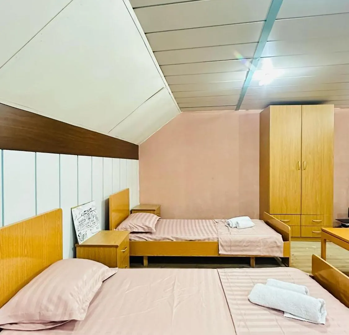 Warm & Spacious Apartment With Balcony Tirana